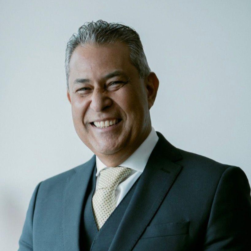 Sidney Guerra corte
